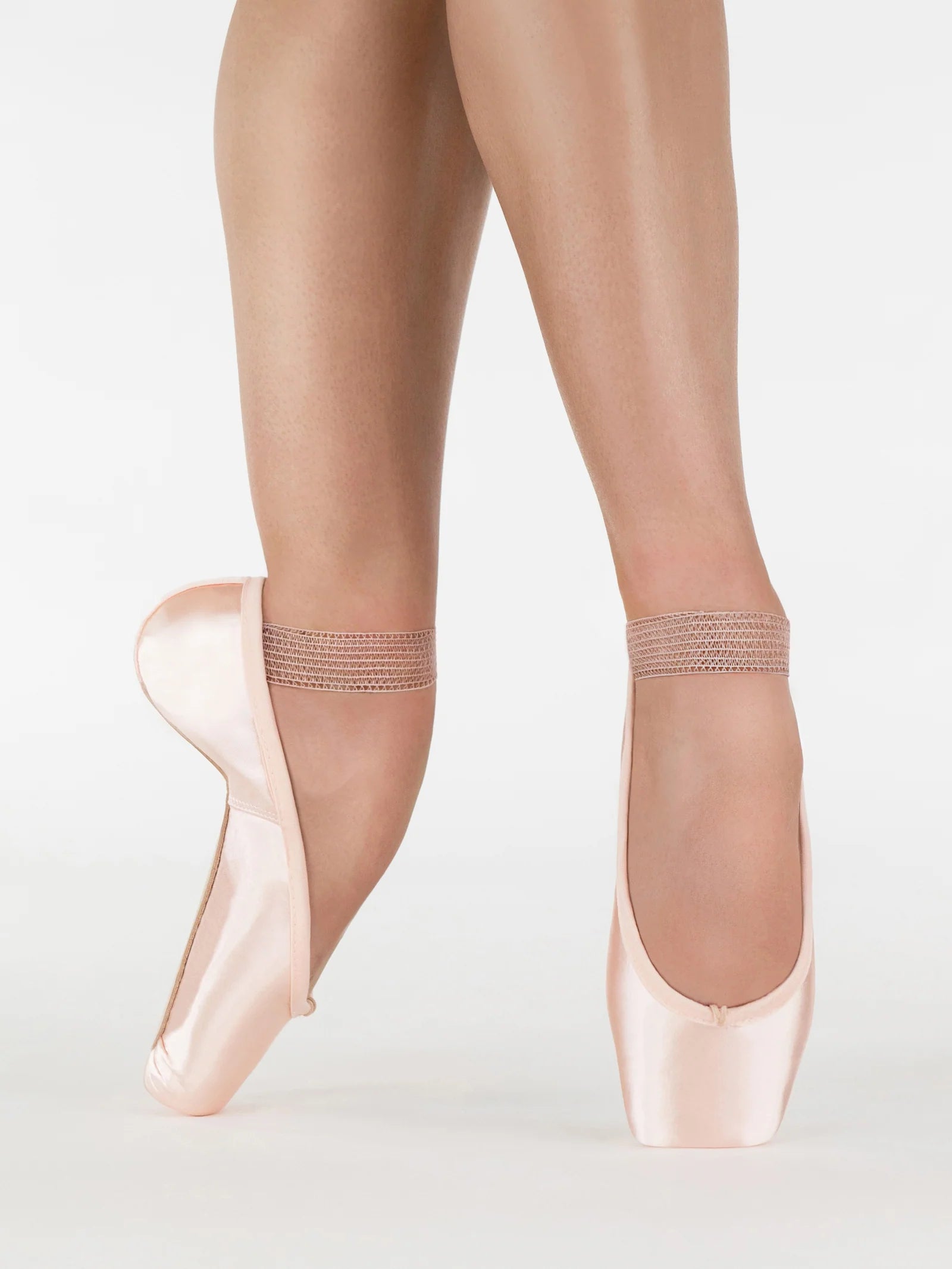 Suffolk Signet Pointe Shoe